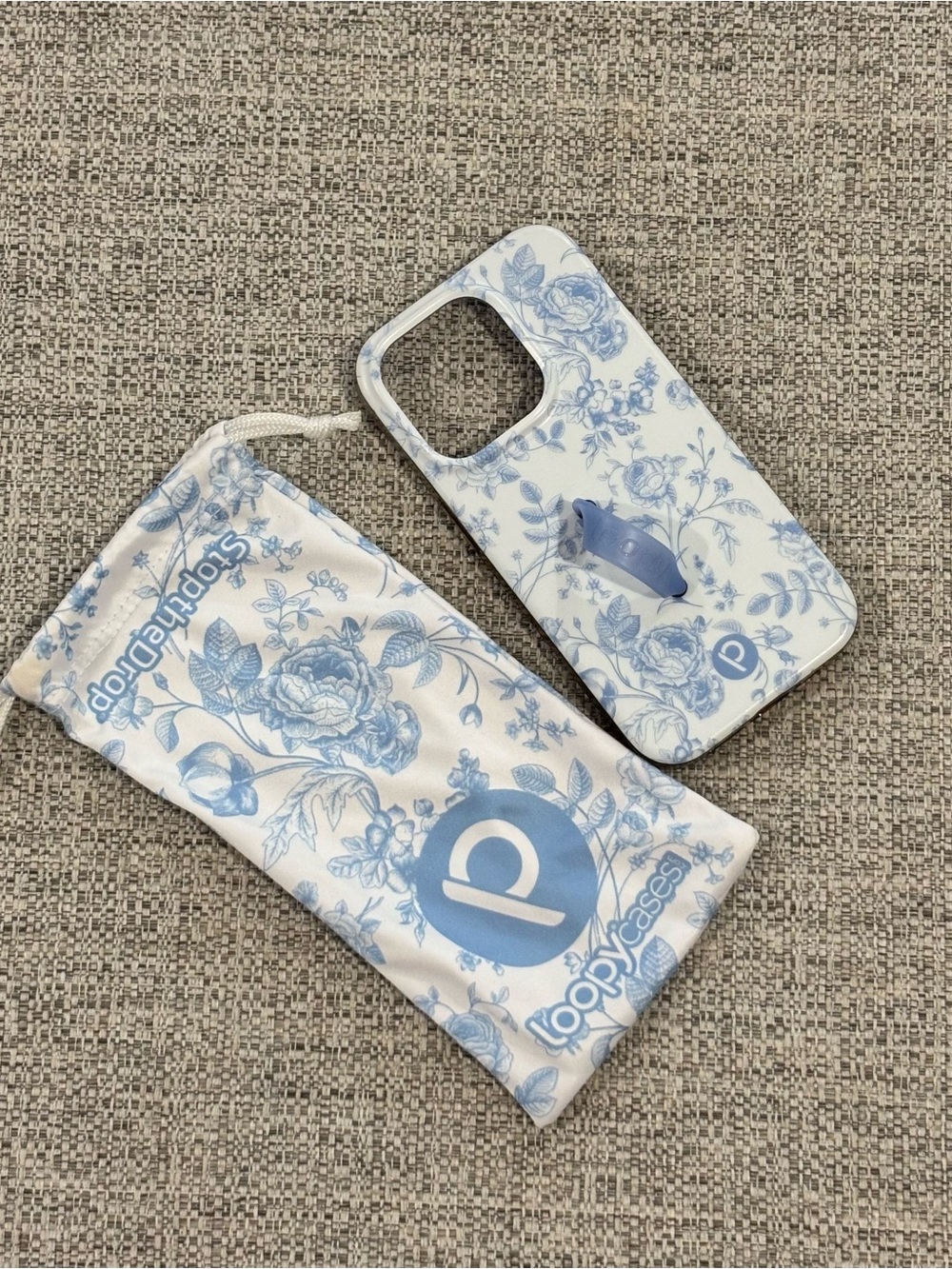 IPhone 15 PRO Loopy Case Blue Floral Phone Case with Ring Grip and Pouch